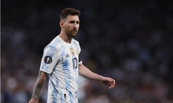 大冷背后：郑钦文为何强势登顶？